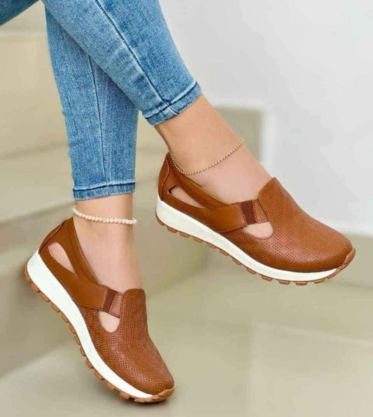 Gray helmet for bikers